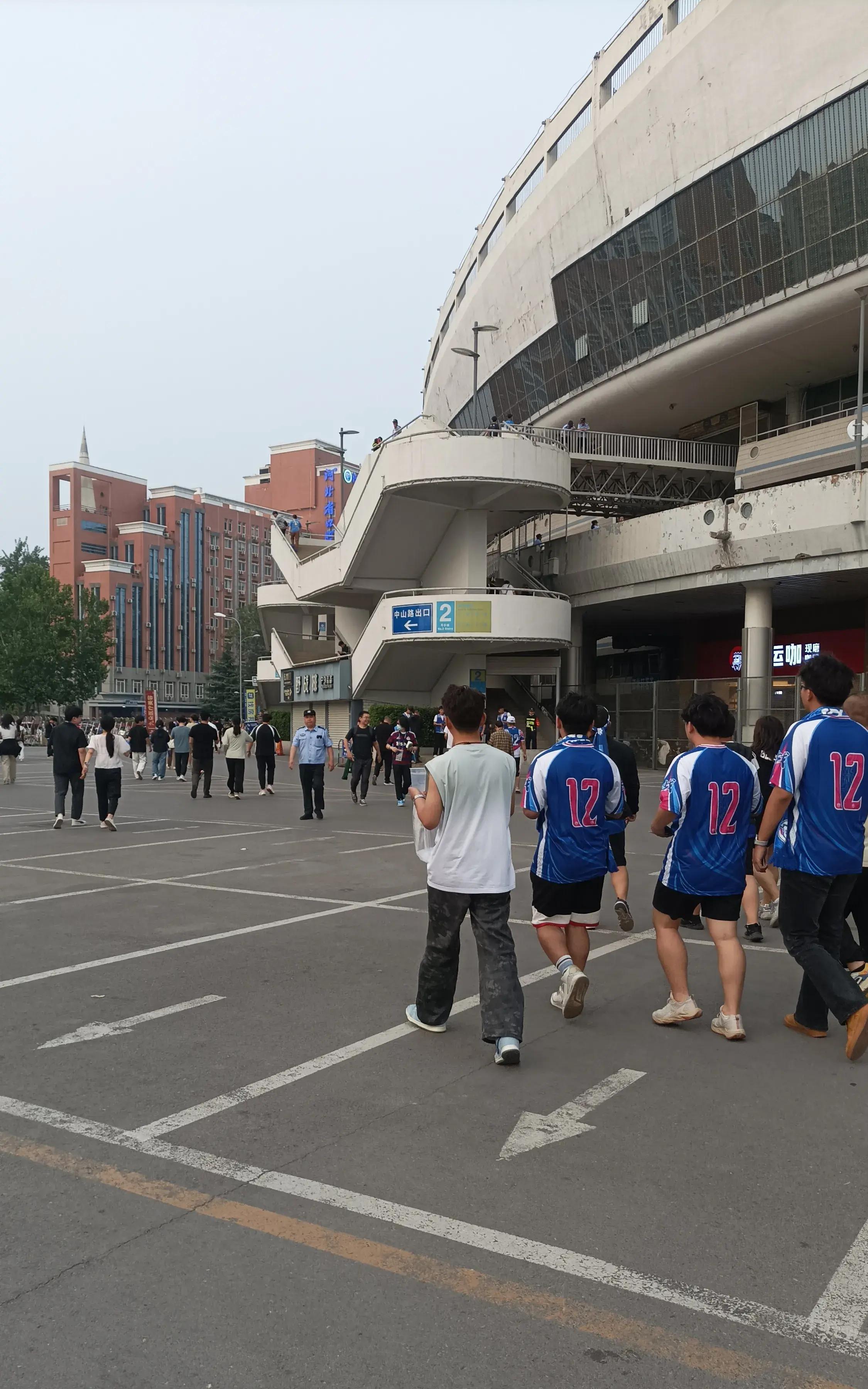 石家庄队主场势不可挡:击败劲敌力压群雄!的简单介绍 石家庄队主场势不可挡:击败劲敌力压群雄!的简单介绍