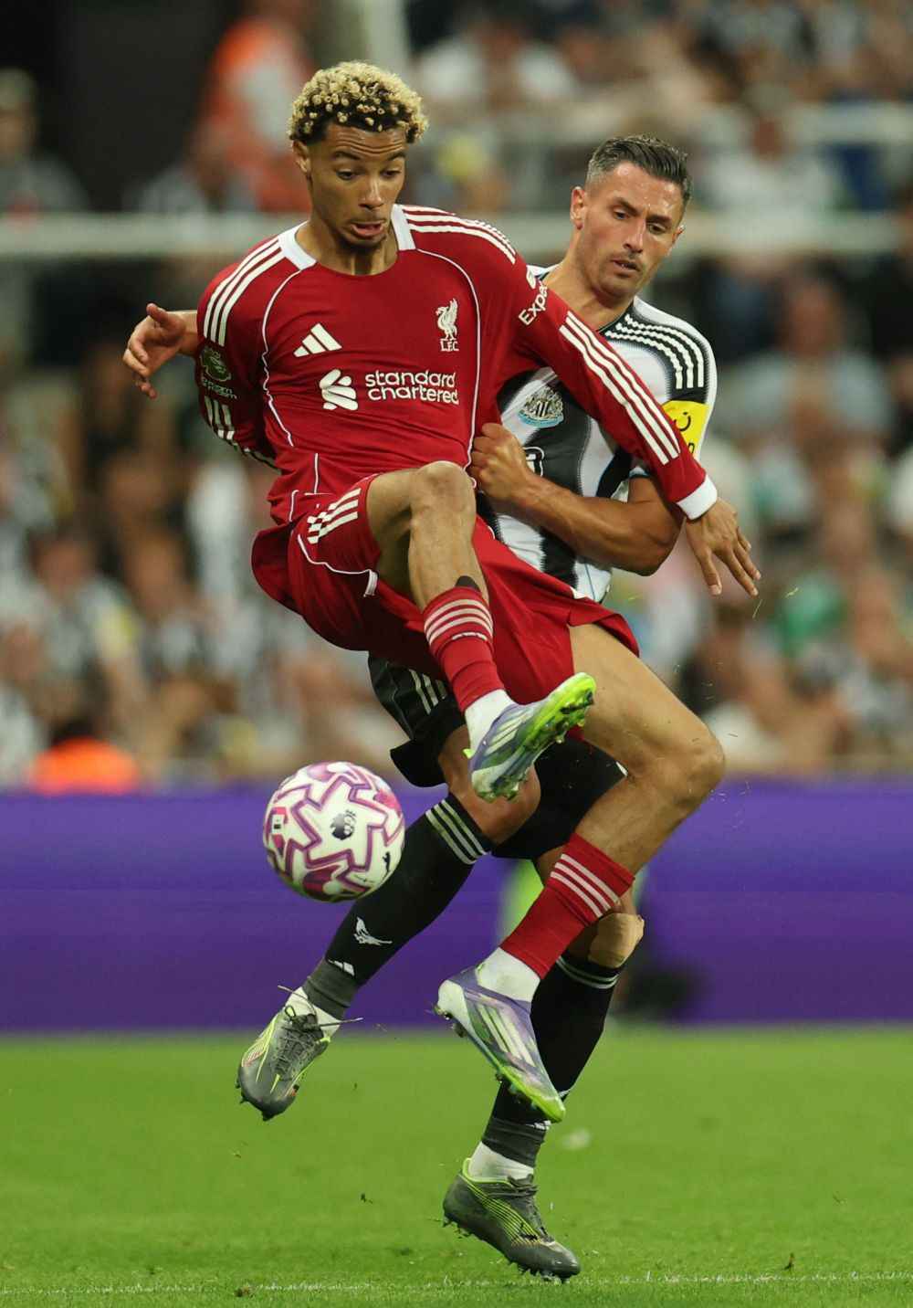 九游培训-纽卡斯尔客场击败晋级四强