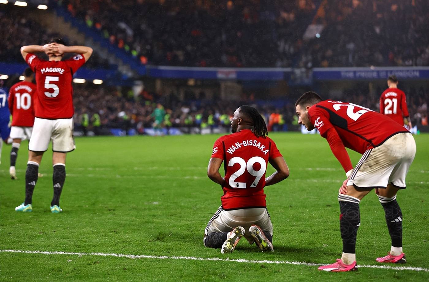 切尔西奋力扳平比分，最终遗憾出局